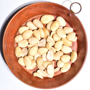 Mandorle pelate naturali 100g